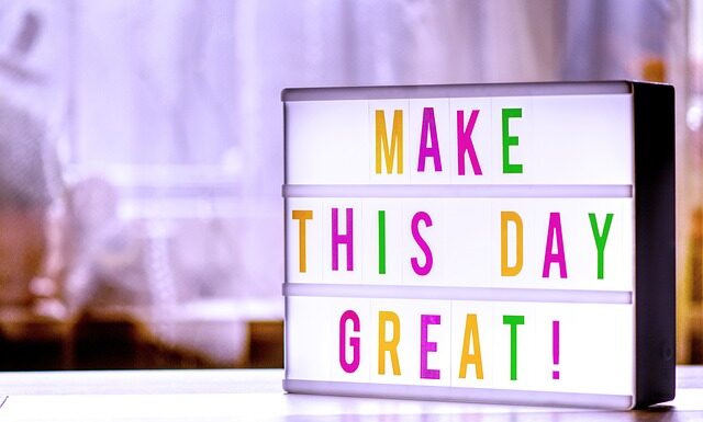 Co daje kulka folii aluminiowej w zmywarce?