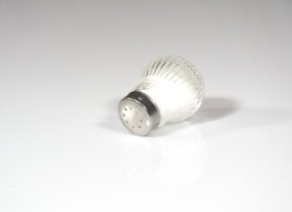 Czy solić wodę do gotowania grzybów suszonych?